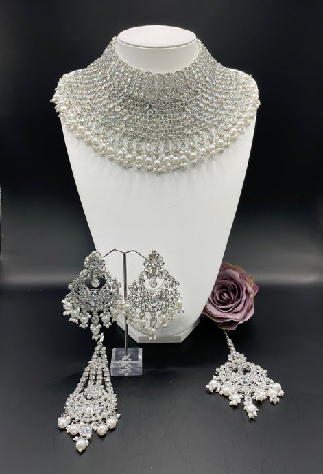 Silver and pearl bridal set - House Of Swavo